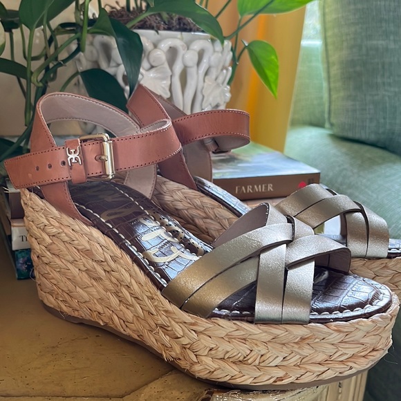 Sam Edelman Shoes - Sam Edelman platform sandals. Size 7. Tan, gold, straw